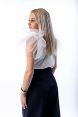 Woman t-shirt with tulle sleeve - julietahillstore