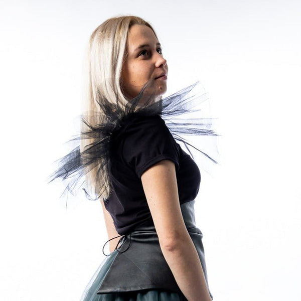 Woman t-shirt with tulle sleeve - julietahillstore